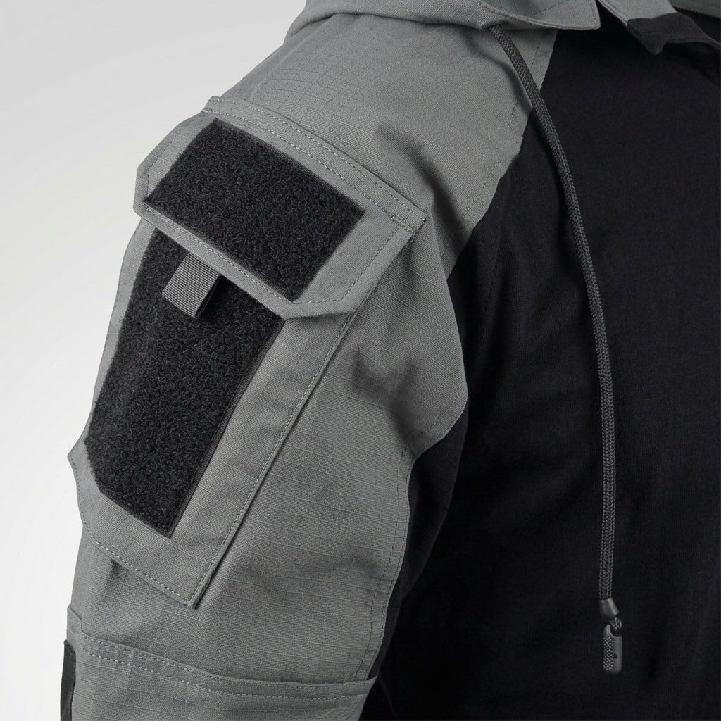Hooded combat shirt “YZ”