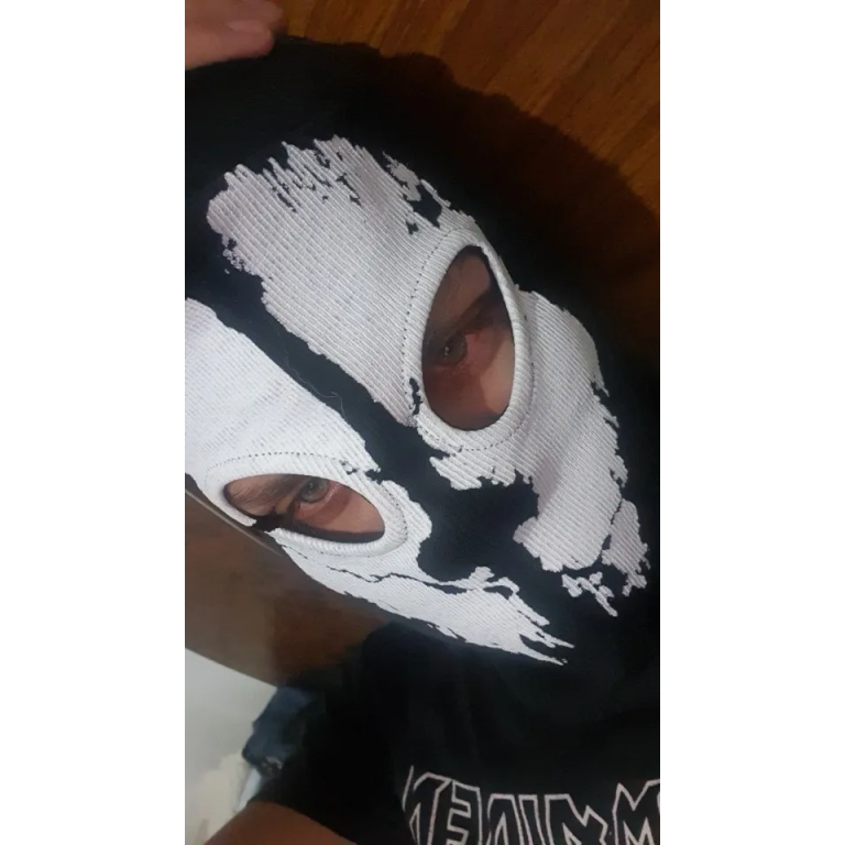 Pasamontañas esqueleto photo review