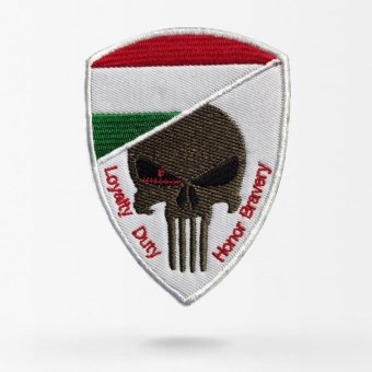 Parche de calavera con bandera de Hungría