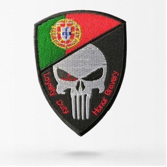 Parche bandera de Portugal con calavera