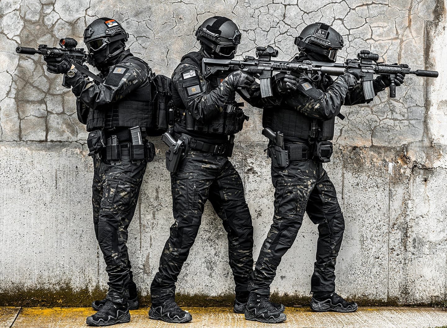 Camuflaje negro multicam