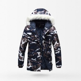 Parka militar camuflada con capucha de piel