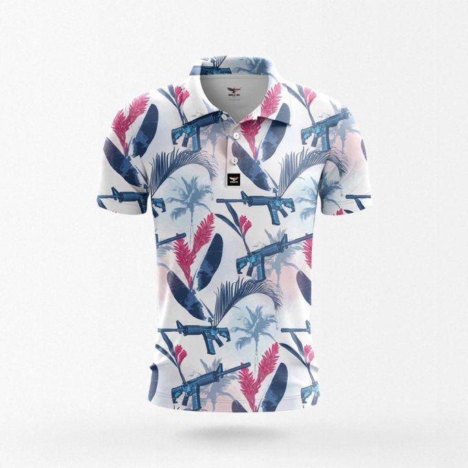 Camisa hawaiana blanca con hojas y pistolas