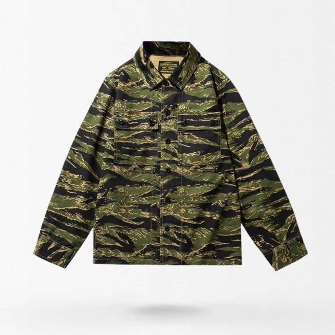 Camisa de botones con camuflaje Tiger Stripe