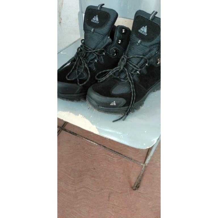 Botas de trekking en ante negro Hikeup photo review