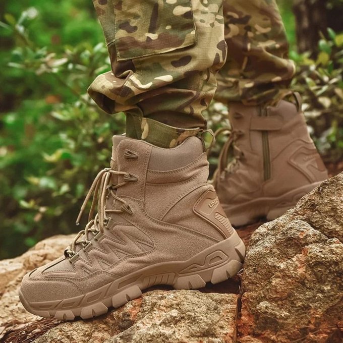 Botas tácticas de trekking color arena desierto - Imagen 3