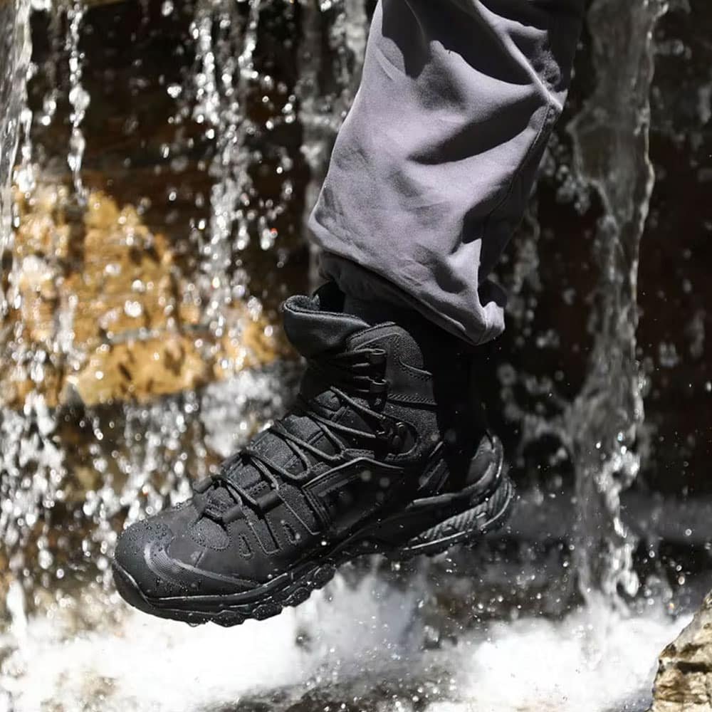 Botas de trekking impermeables negras - Imagen 4