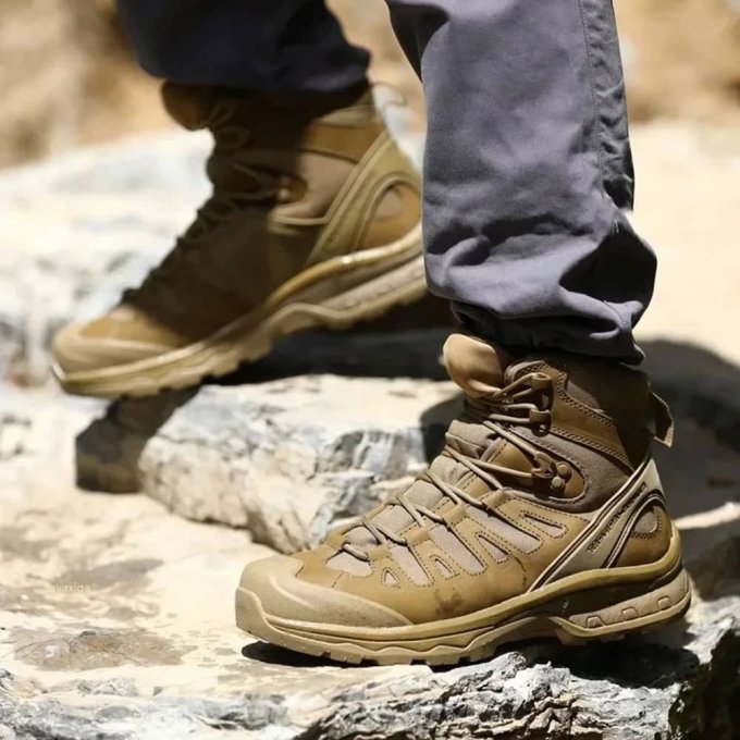 Botas de senderismo impermeables color coyote - Imagen 3