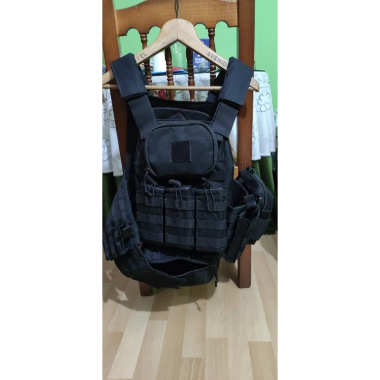 Chaleco portaplacas MOLLE con bolsillos photo review