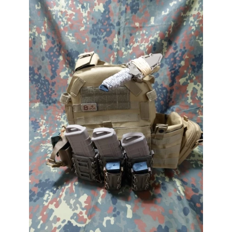Funda MOLLE para cargador de 9 mm photo review