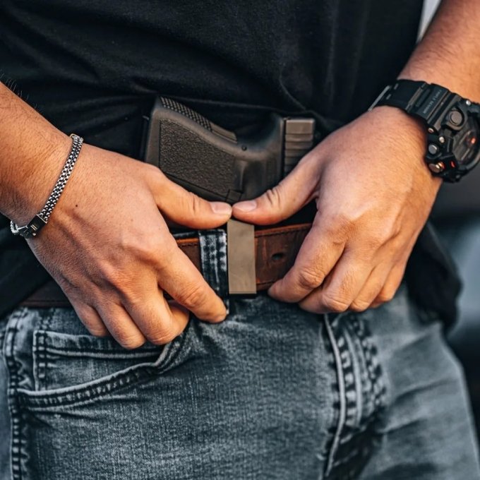 Funda IWB negra para porte oculto - Imagen 4