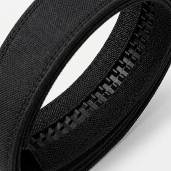 Tactical belt with automatic buckle