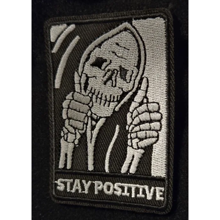Parche Calavera Stay Positive photo review